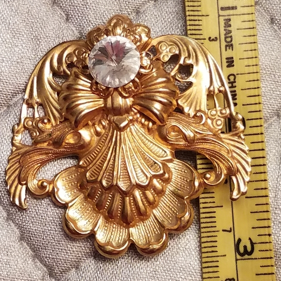Vintage Angels of Love pin brooch - Picture 3 of 3